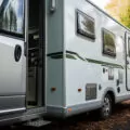 Comment sécuriser votre caravane pendant vos voyages